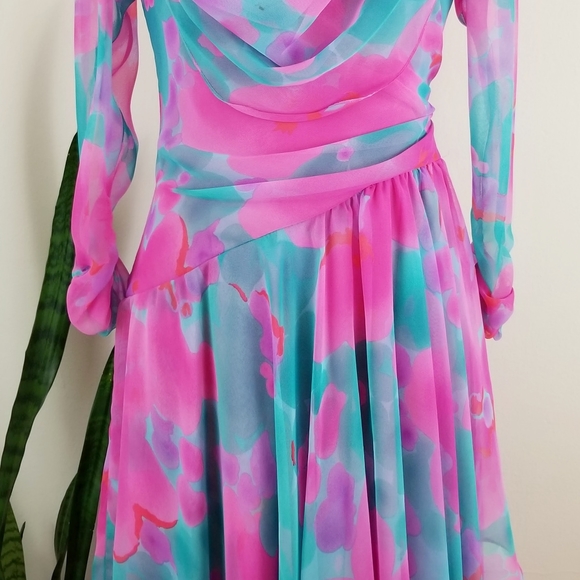 VTG 70s Miss Elliette Watercolor Chiffon Dress - Picture 5 of 14